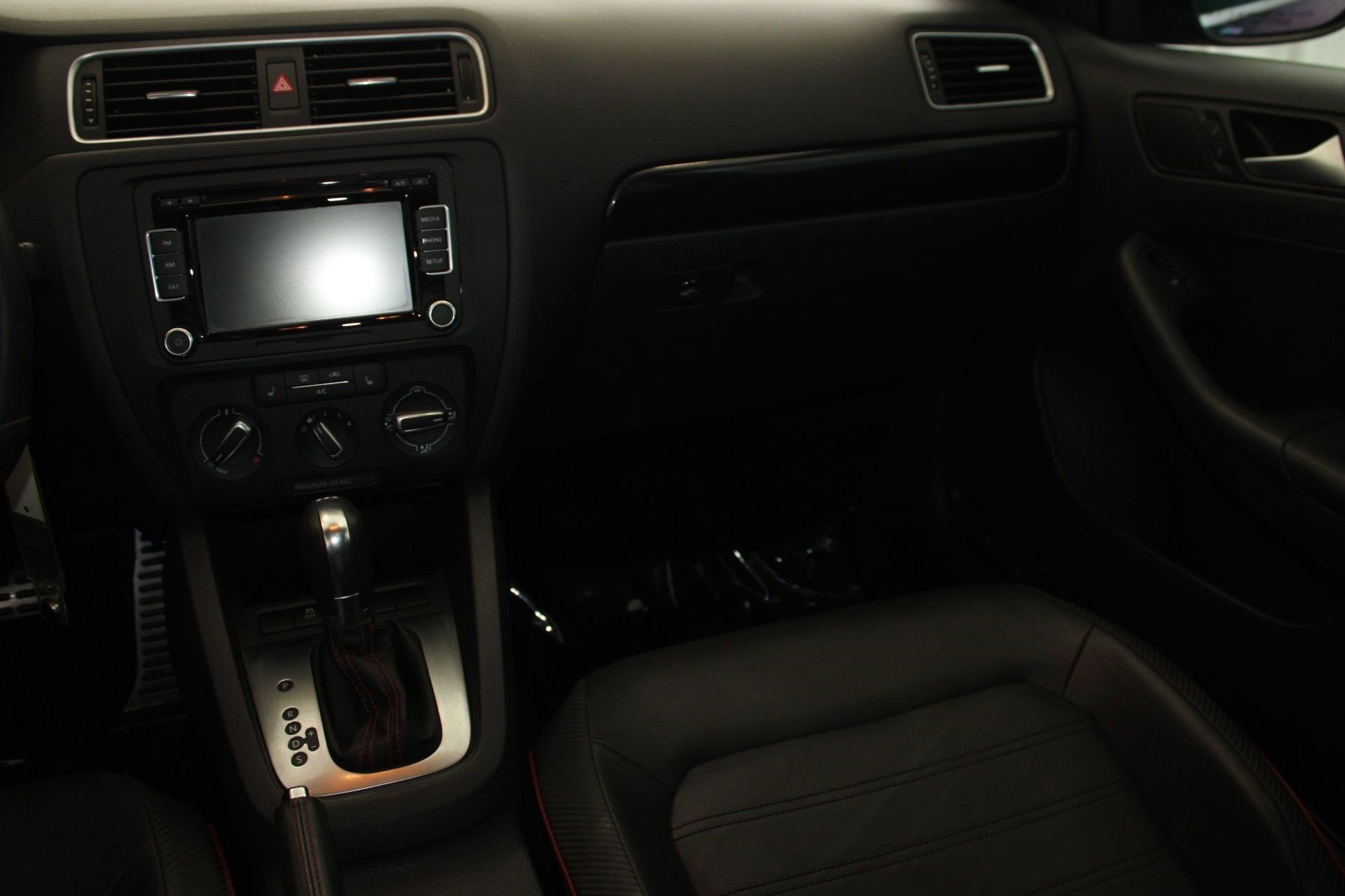 Used 2014 Volkswagen Jetta GLI Edition 30 image 24