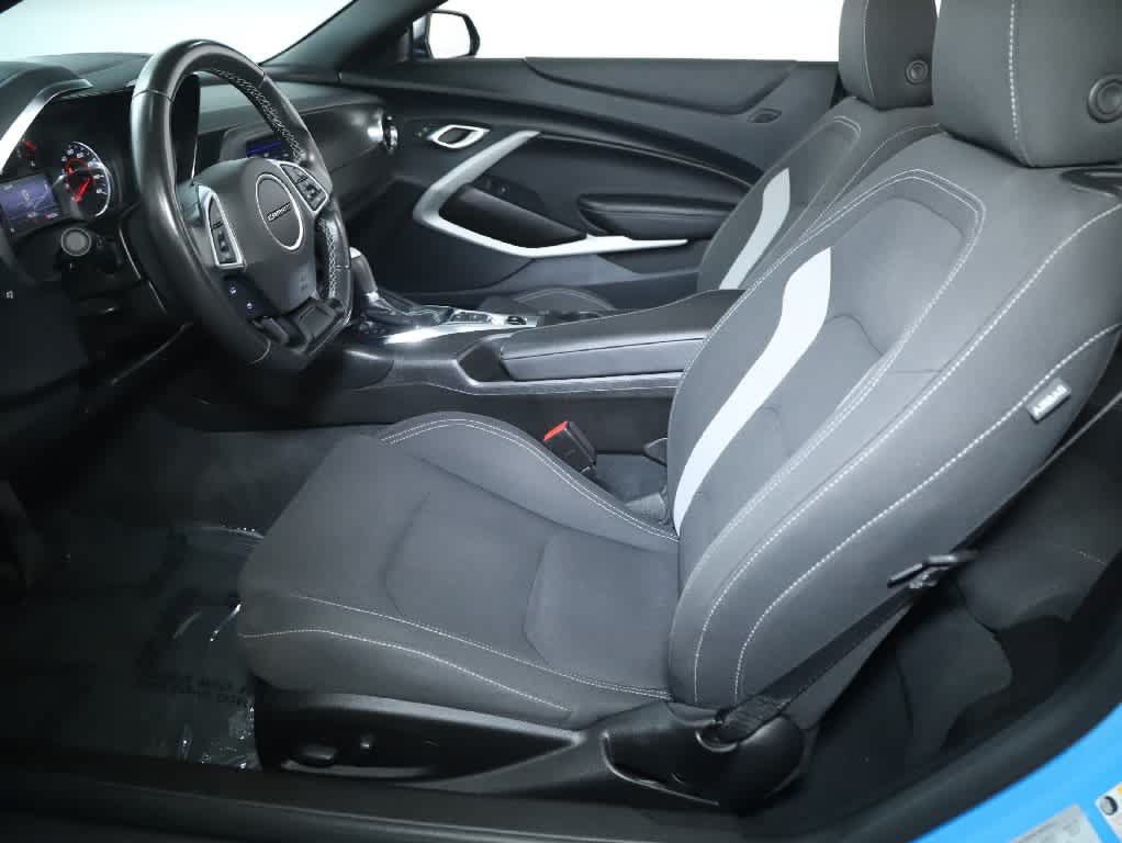 Used 2022 Chevrolet Camaro LT RWD image 19