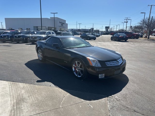 Used 2006 Cadillac XLR image 3
