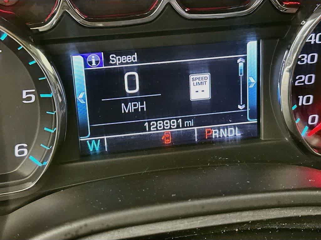 Used 2018 Chevrolet Suburban LT RWD image 20