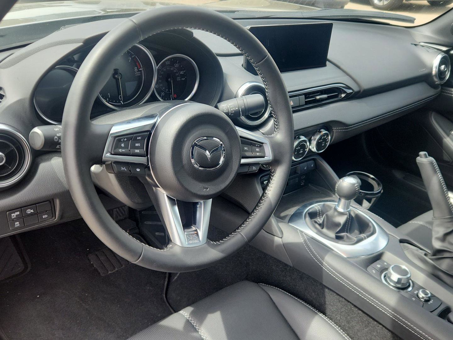 Used 2025 MAZDA MX-5 Miata RF Grand Touring RWD image 12