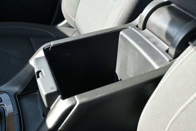 Used 2023 GMC Acadia SLE w/ Driver Convenience Package image 25