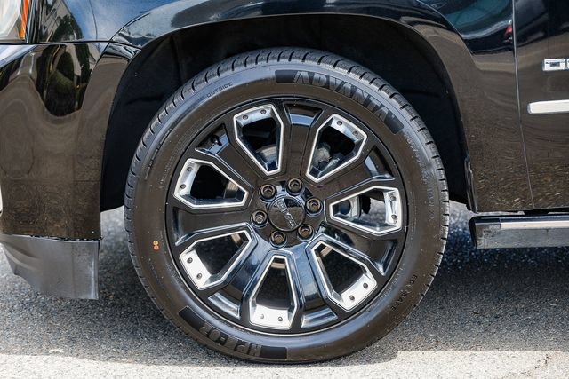 Used 2019 GMC Yukon Denali w/ Denali Ultimate Package AWD/4WD image 11