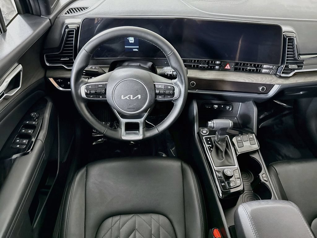 Certified 2025 Kia Sportage X-Line w/ Premium Package AWD/4WD image 4