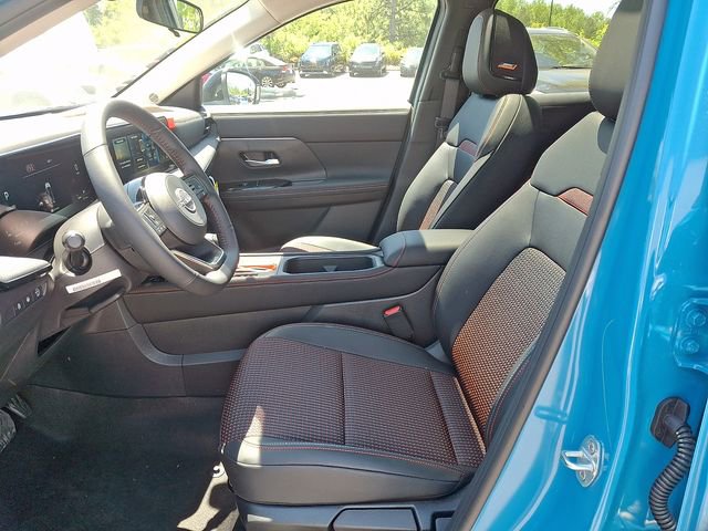 New 2026 Nissan Kicks SR w/ SR Premium Package FWD image 12