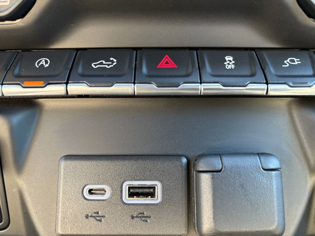 Used 2022 Chevrolet Silverado 1500 LTZ w/ LTZ Convenience Package II image 3