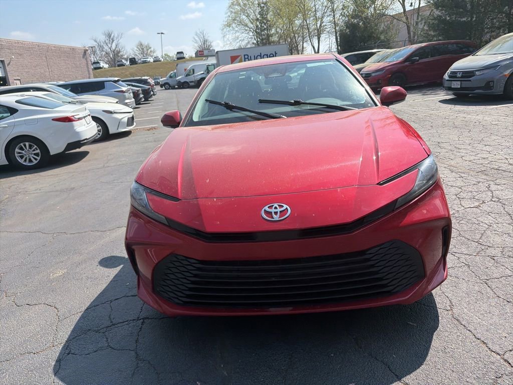 Used 2025 Toyota Camry LE image 2