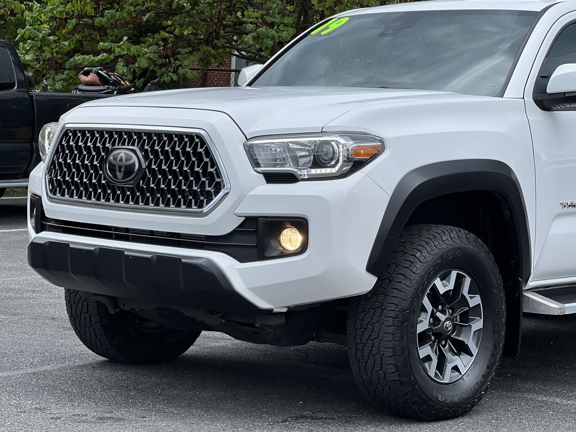 Used 2019 Toyota Tacoma TRD Off-Road AWD/4WD image 27