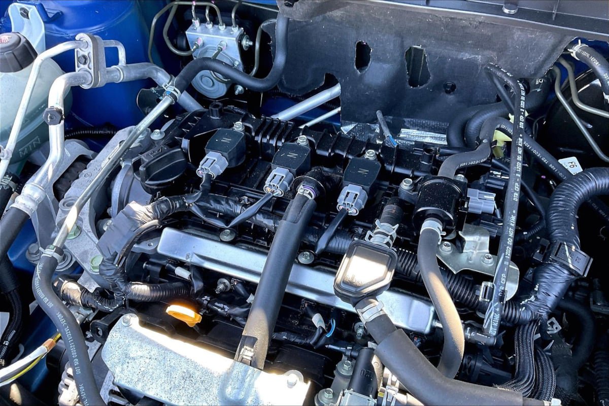 Used 2022 Nissan Kicks S FWD image 33