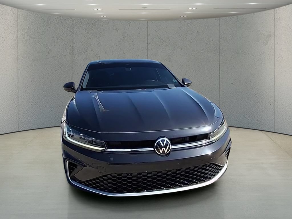 Used 2025 Volkswagen Jetta SE FWD image 28
