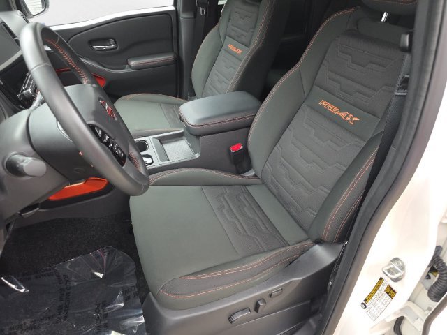 Used 2025 Nissan Frontier PRO-4X AWD/4WD image 15