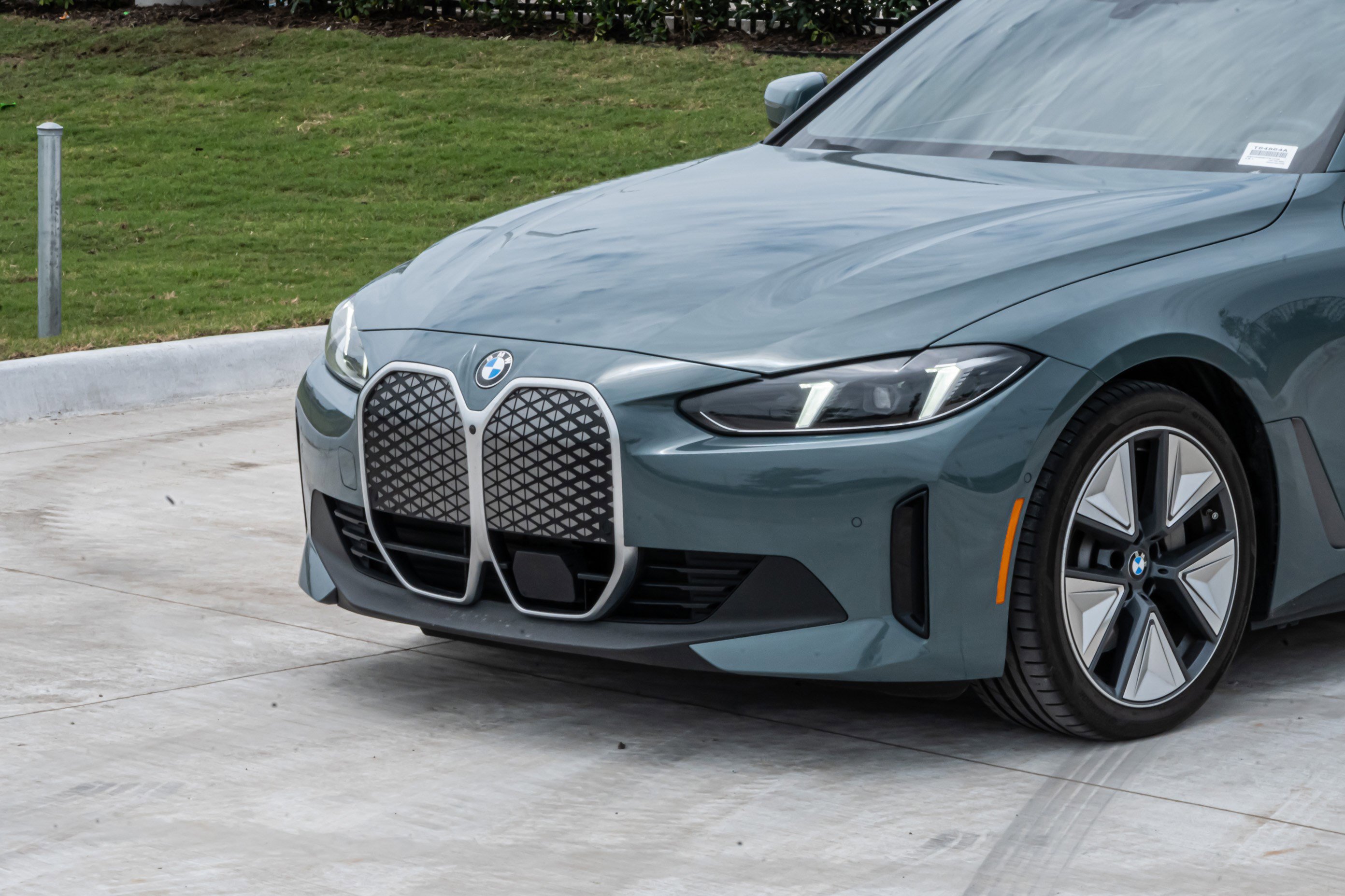 Certified 2026 BMW i4 xDrive40i w/ Premium Package AWD/4WD image 38
