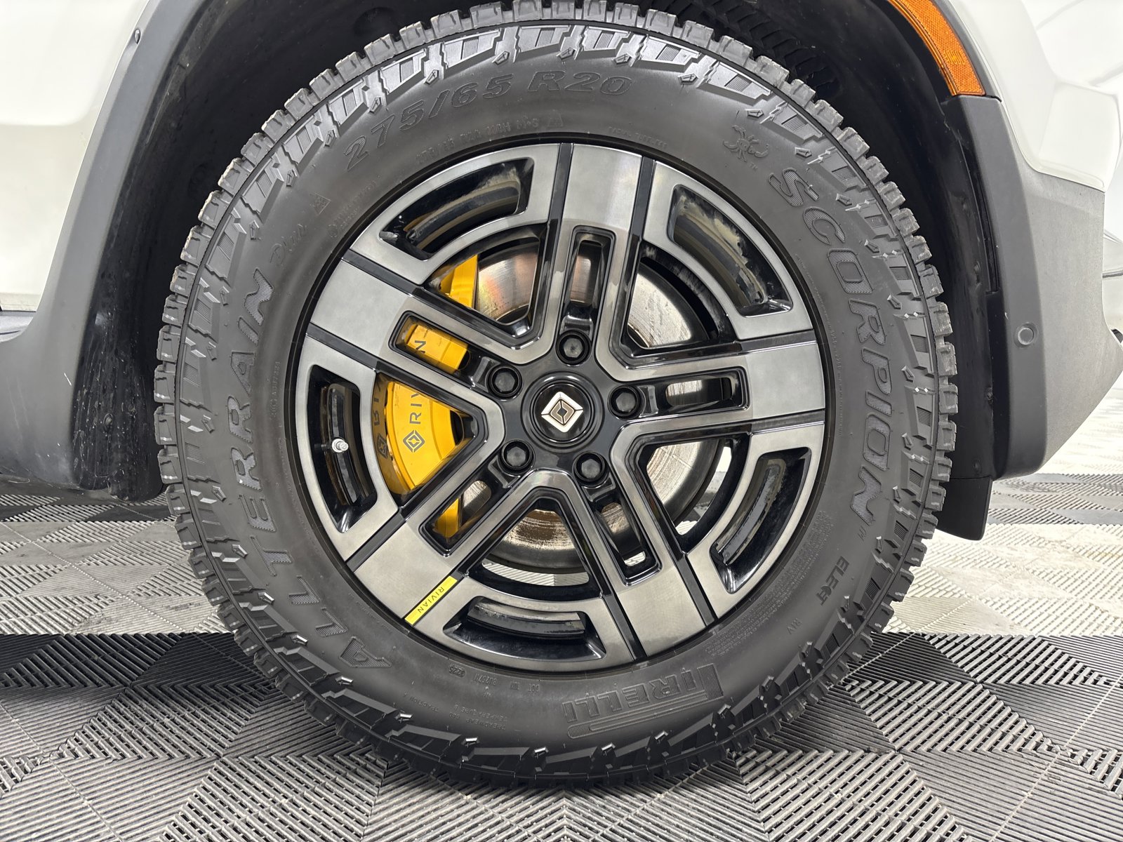 Used 2023 Rivian R1T Adventure AWD/4WD image 11