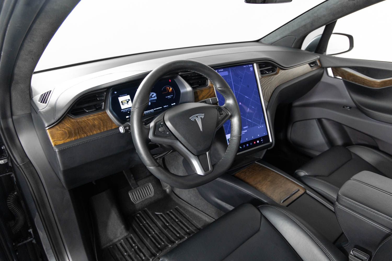 Used 2019 Tesla Model X 75D image 13