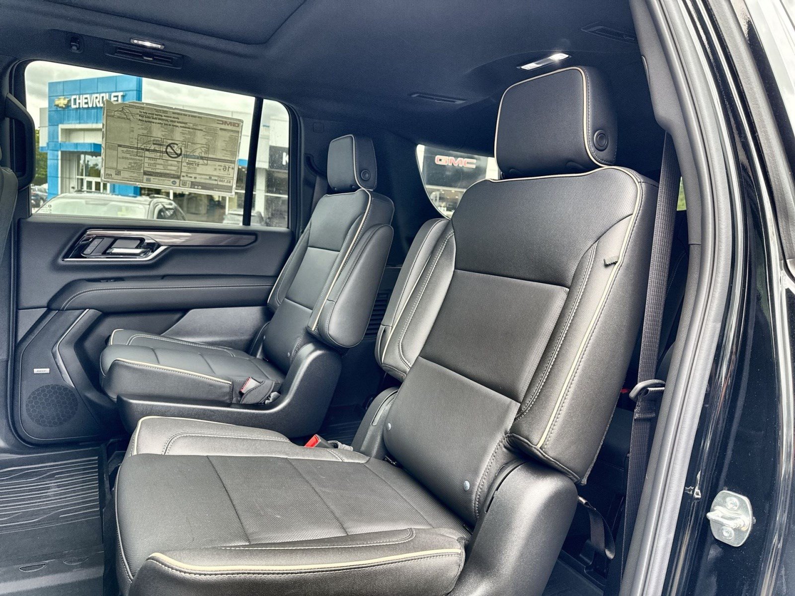 New 2026 GMC Yukon XL Elevation w/ Technology Package AWD/4WD image 21