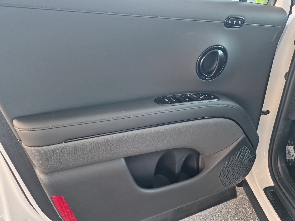 New 2027 Hyundai Palisade Calligraphy FWD image 12