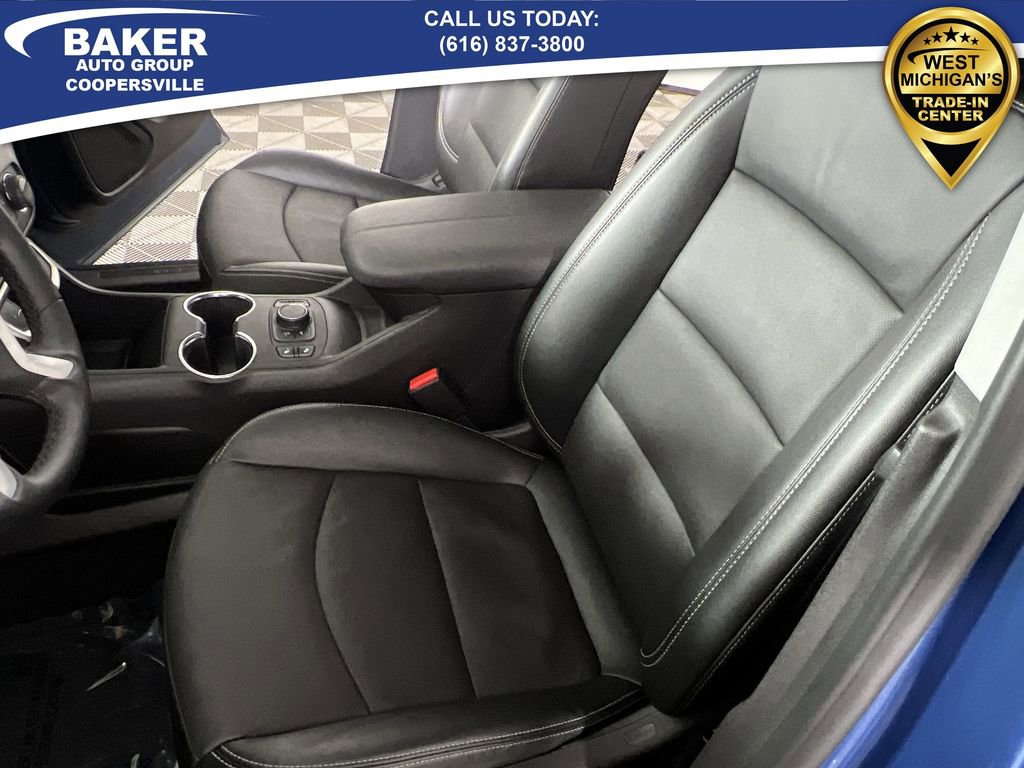 Used 2024 GMC Terrain SLT w/ Elevation Edition image 20