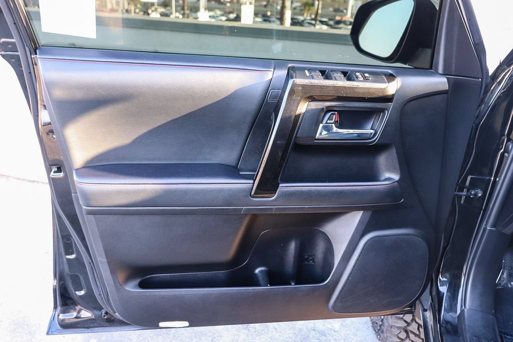Used 2021 Toyota 4Runner TRD Off-Road Premium w/ Moonroof Package AWD/4WD image 24