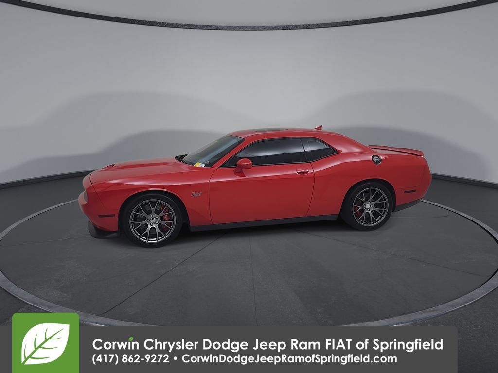 Used 2015 Dodge Challenger SRT RWD image 8