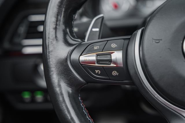 Used 2016 BMW M6 Convertible image 38