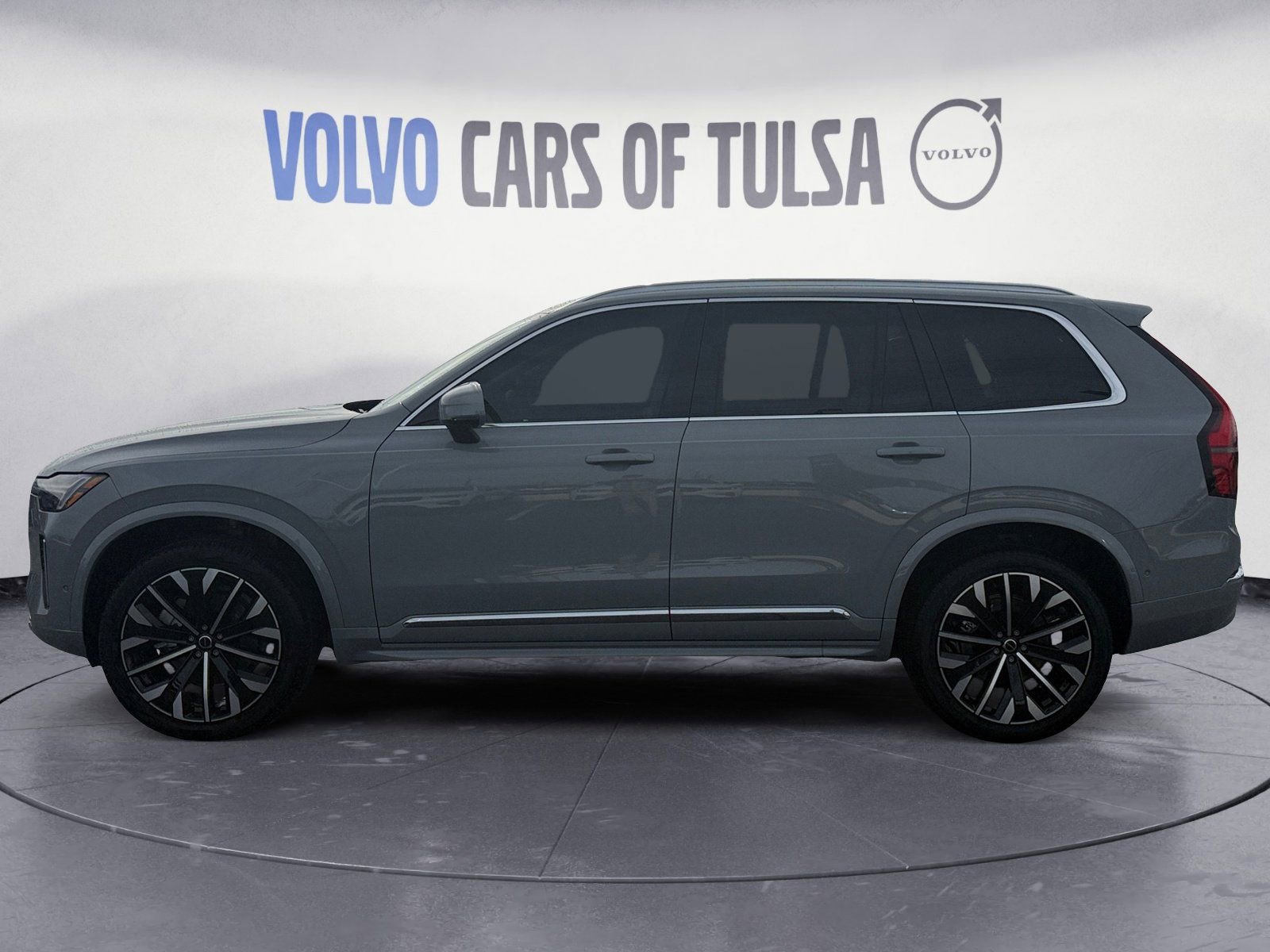 New 2026 Volvo XC90 B6 Ultra w/ Protection Package image 2