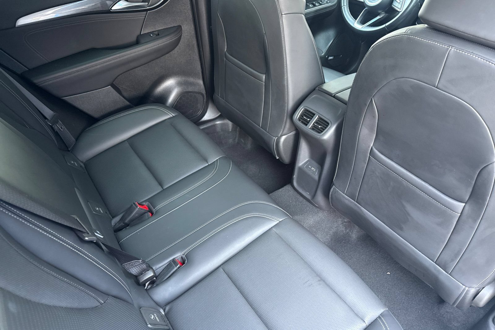 Used 2024 Buick Envision Preferred AWD/4WD image 17