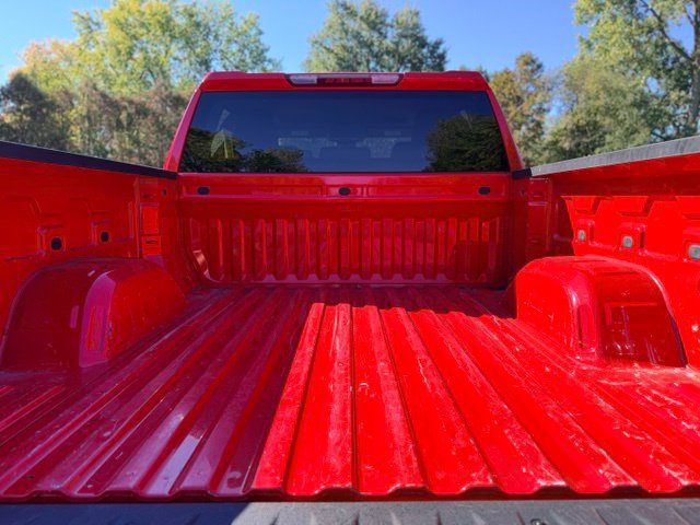 Used 2022 Chevrolet Silverado 1500 LT AWD/4WD image 27