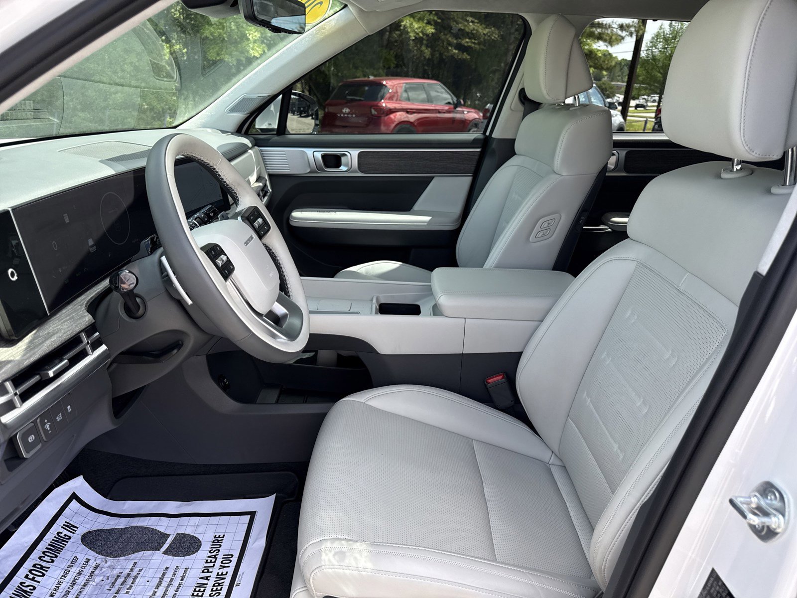 Used 2025 Hyundai Santa Fe Calligraphy FWD image 11