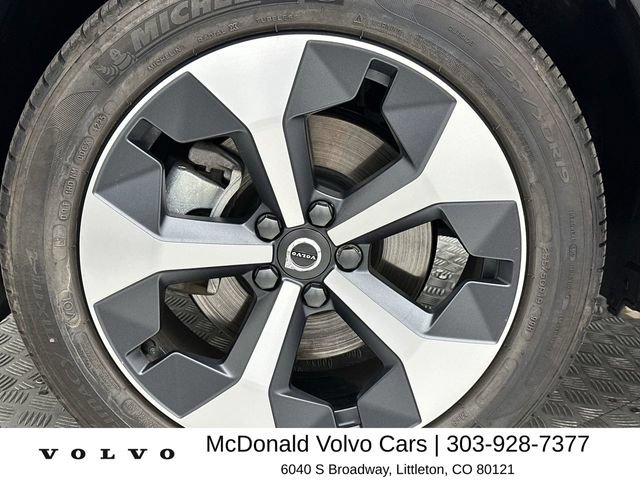 Certified 2026 Volvo XC40 B5 Plus AWD/4WD image 10