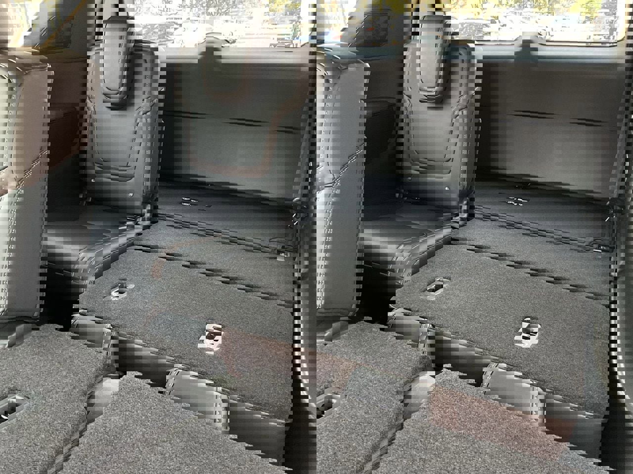 New 2026 Nissan Armada SL image 16