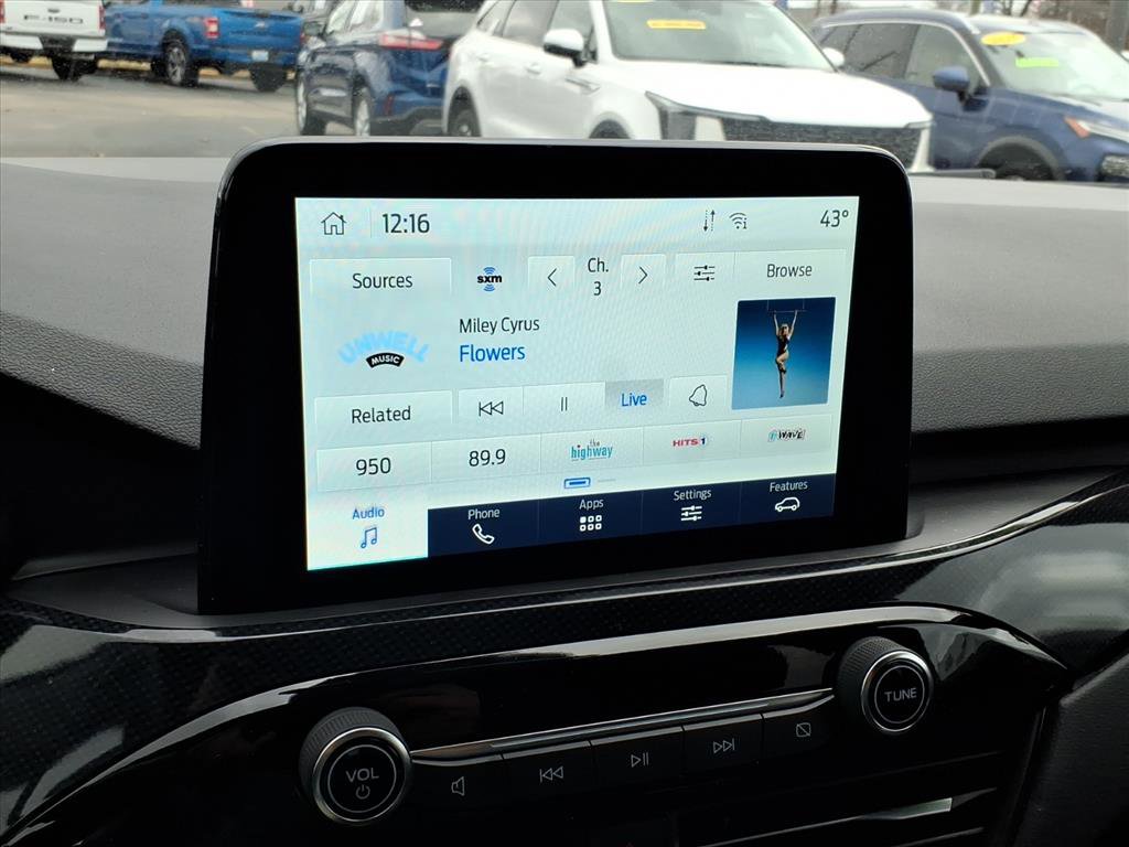 Used 2025 Ford Escape ST-Line w/ Cold Weather Package AWD/4WD image 21