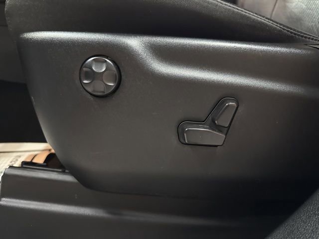 Used 2023 Dodge Durango GT image 24