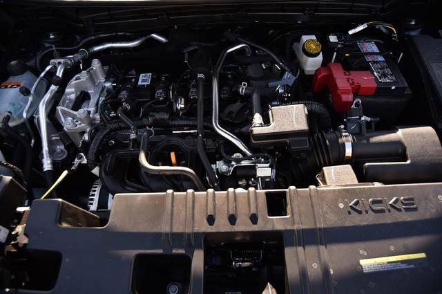 New 2026 Nissan Kicks S image 25