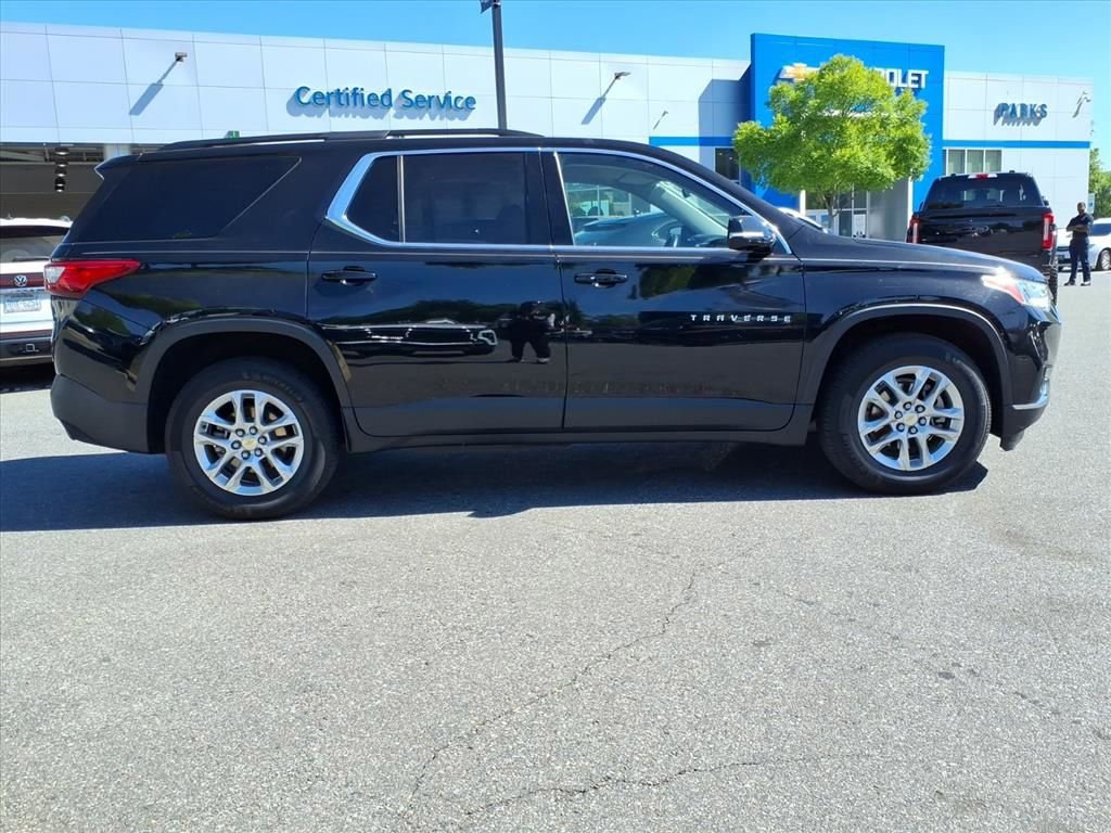 Used 2019 Chevrolet Traverse LT FWD image 32