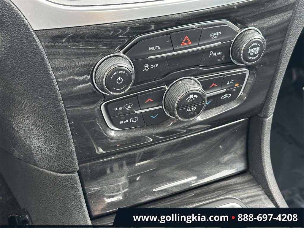 Used 2021 Chrysler 300 Touring L image 26