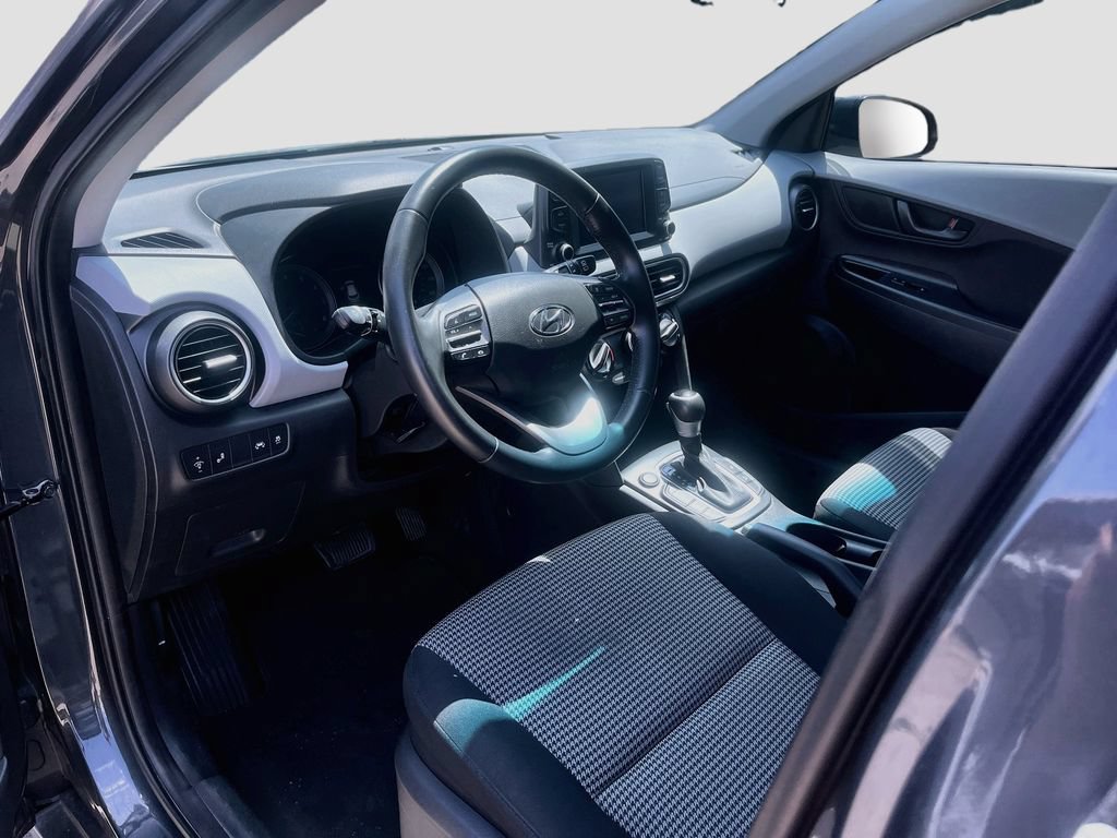 Used 2021 Hyundai Kona SEL Plus w/ Cargo Package FWD image 9