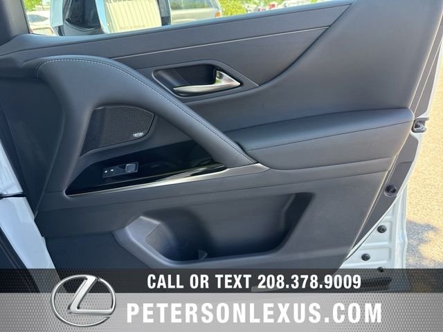 New 2026 Lexus LX 600 4WD w/ Luxury Package image 11