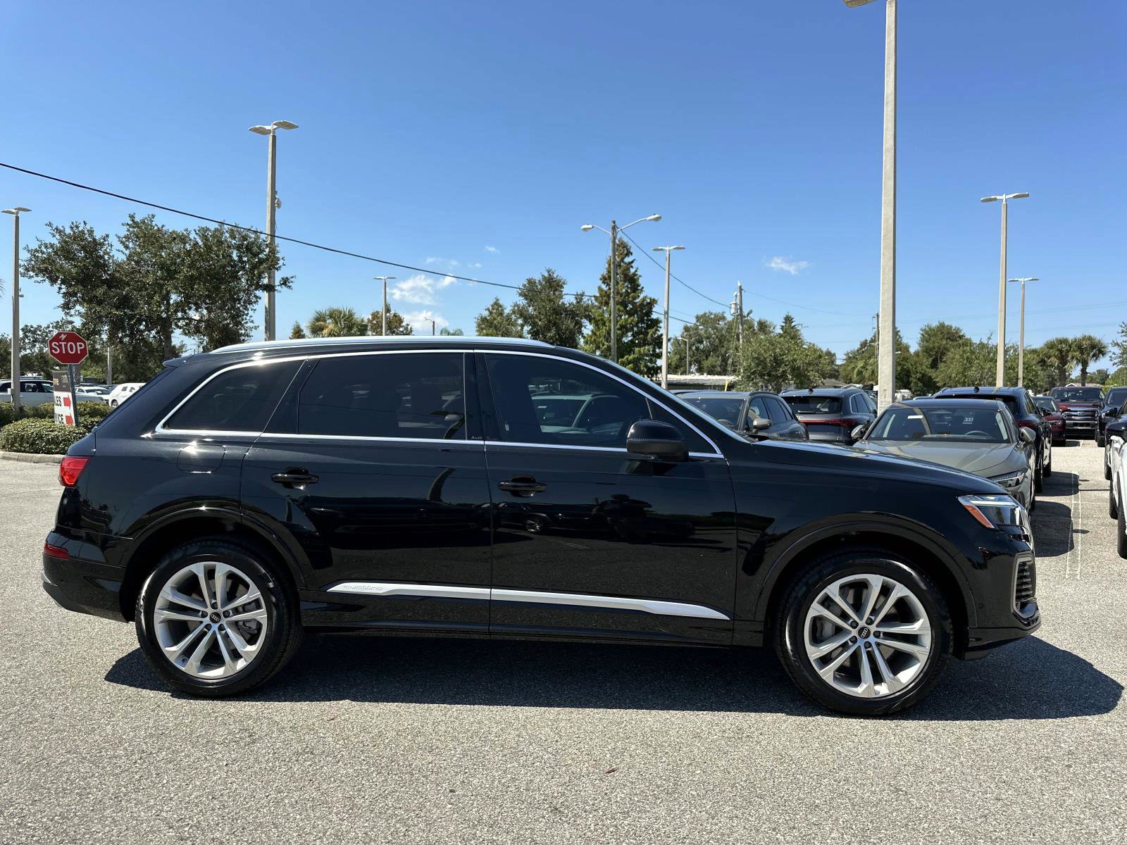 Certified 2025 Audi Q7 3.0T Premium Plus w/ Premium Plus Package image 3