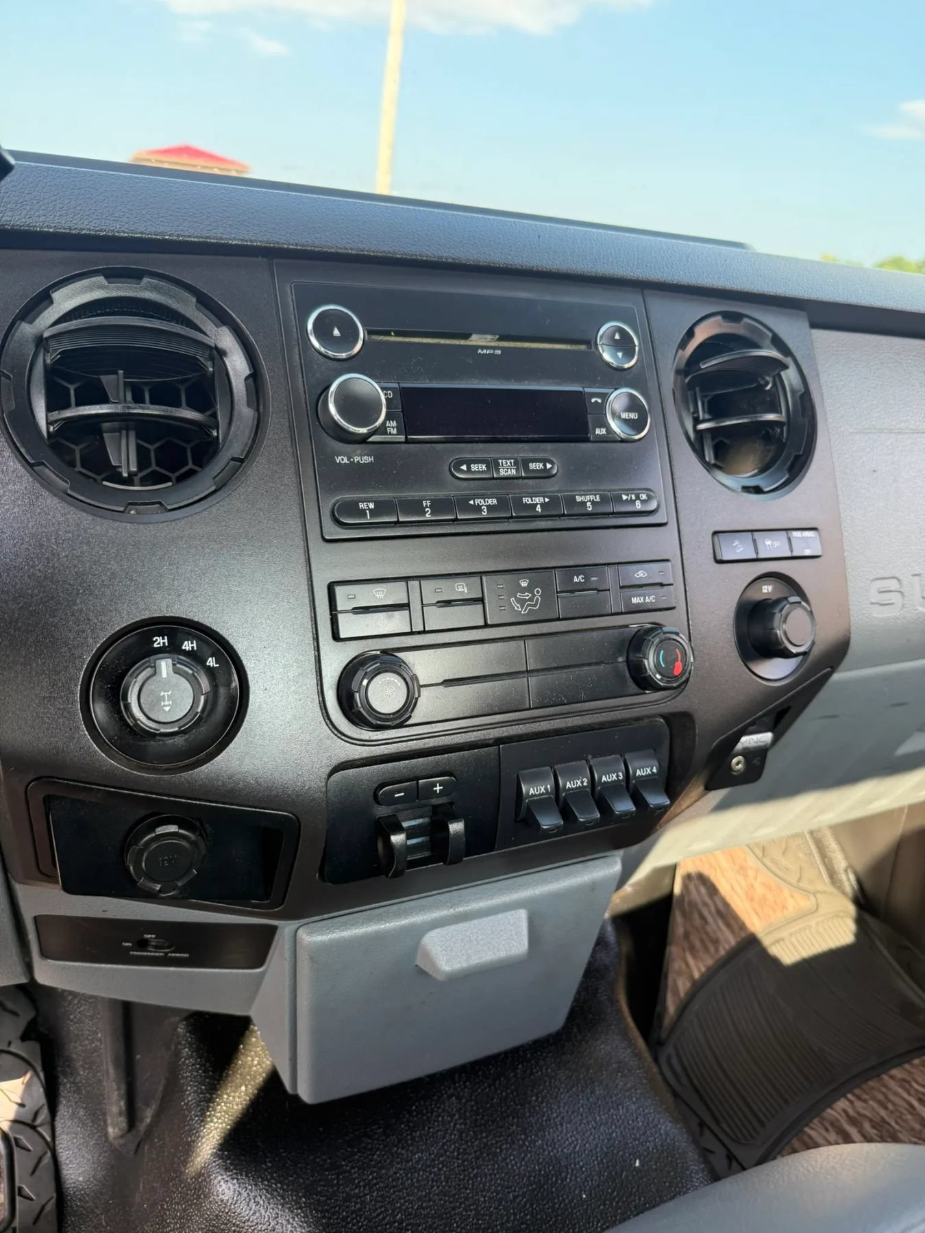 Used 2014 Ford F250 XL w/ Power Equipment Group AWD/4WD image 13