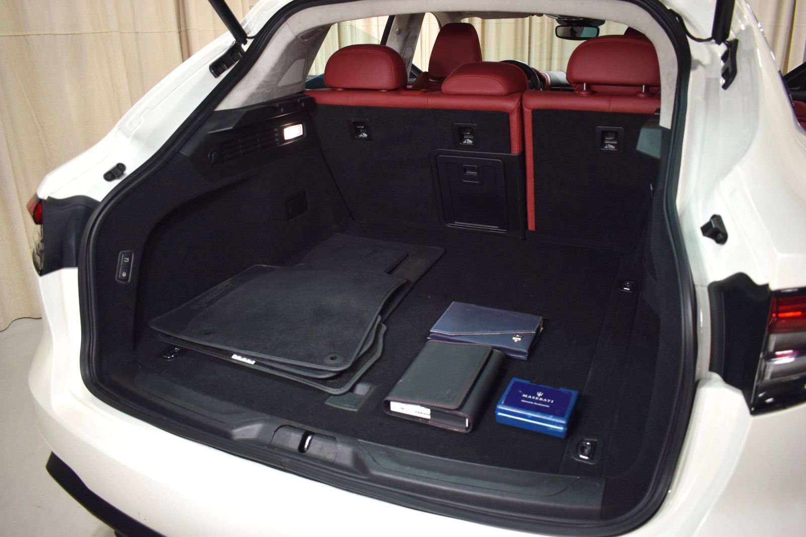 Used 2022 Maserati Levante Modena image 42