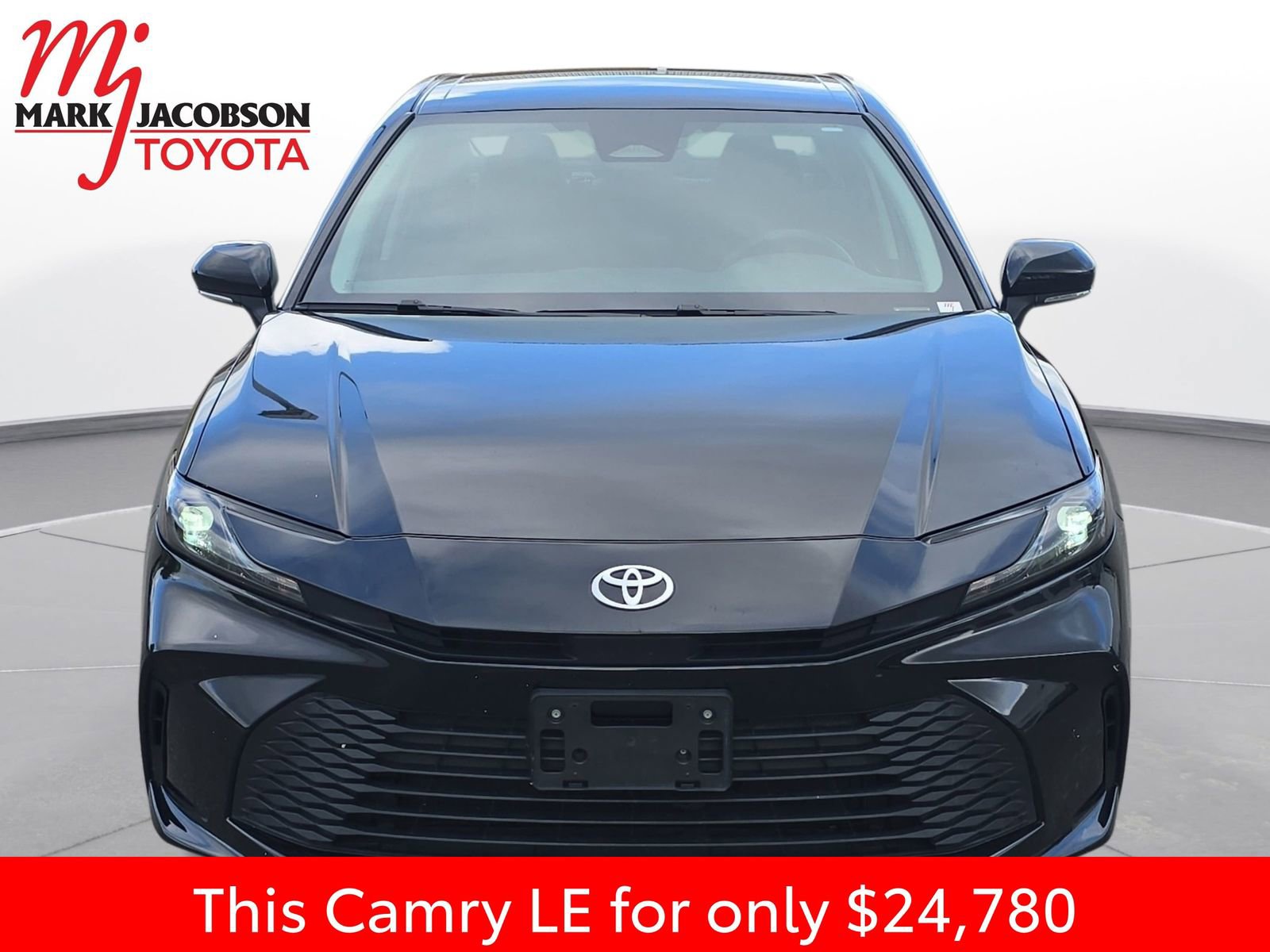 Used 2025 Toyota Camry LE FWD image 3