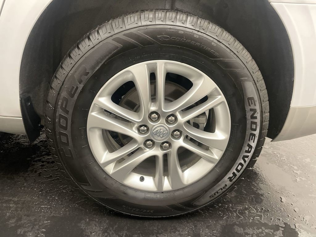 Used 2020 Buick Enclave Essence FWD image 25