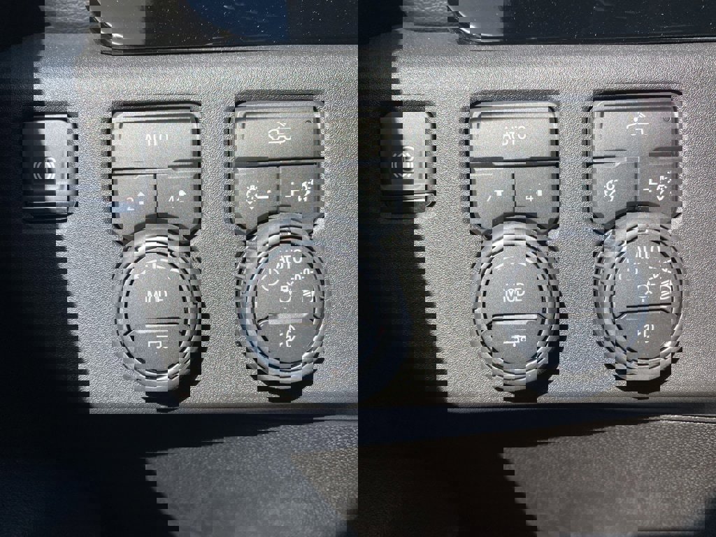 New 2025 Chevrolet Silverado 1500 RST w/ Dark Appearance Package image 36