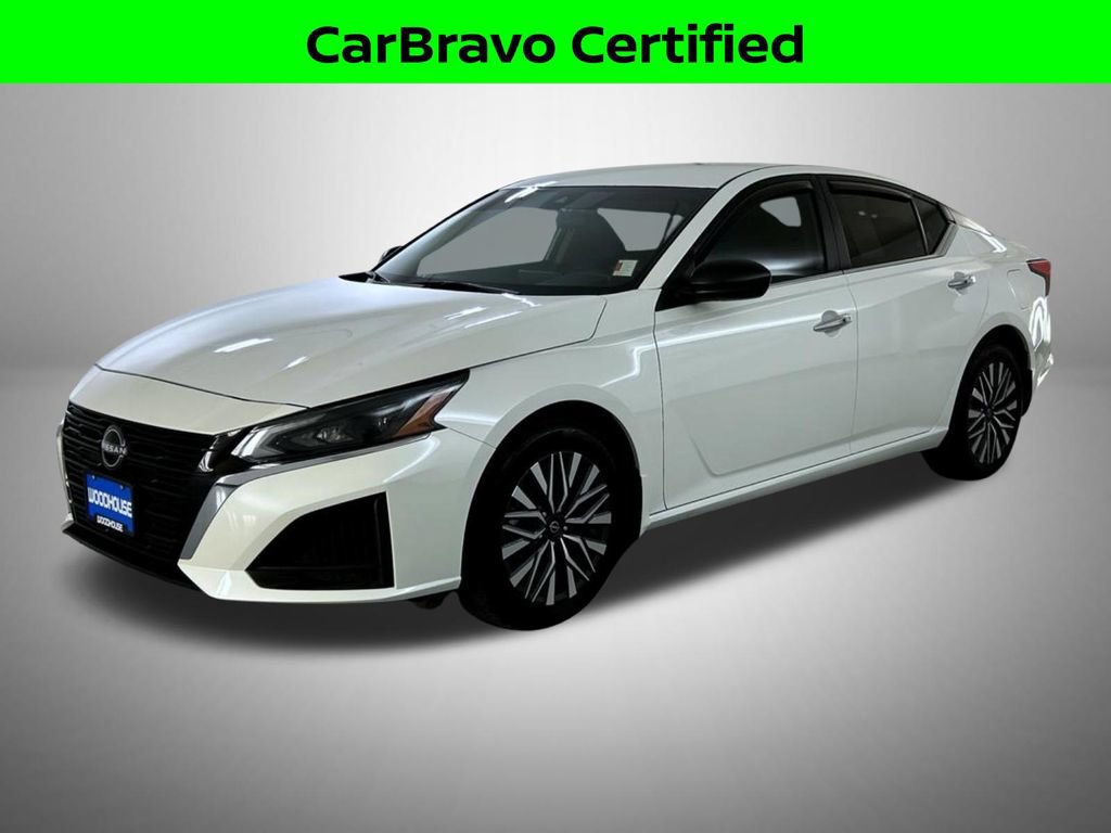 Used 2024 Nissan Altima 2.5 SV