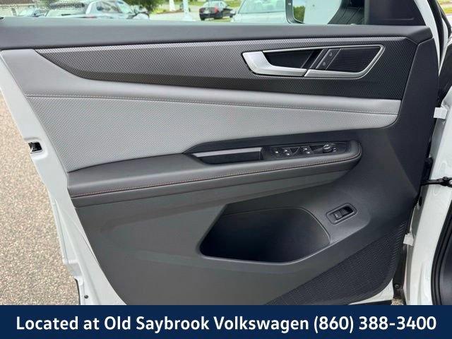 Certified 2025 Volkswagen Atlas Peak Edition SE AWD/4WD image 37