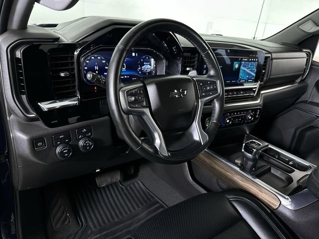 Used 2023 Chevrolet Silverado 1500 RST AWD/4WD image 10