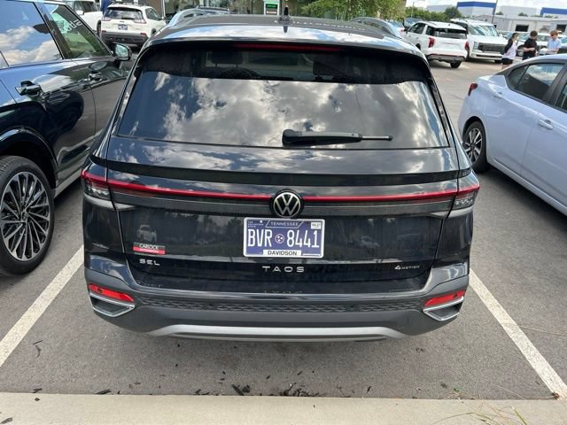Used 2025 Volkswagen Taos SEL AWD/4WD image 7