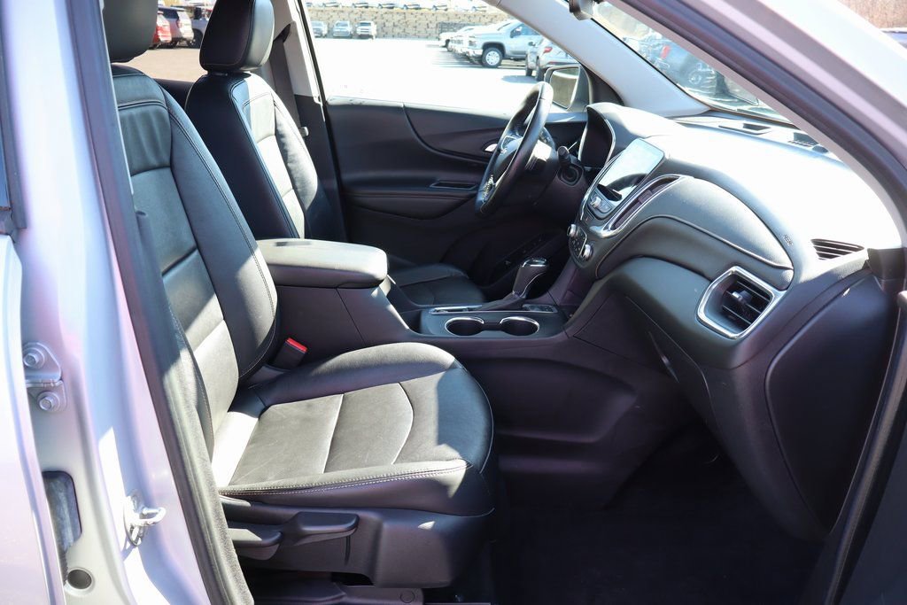 Used 2020 Chevrolet Equinox Premier w/ Premier Redline Edition image 20