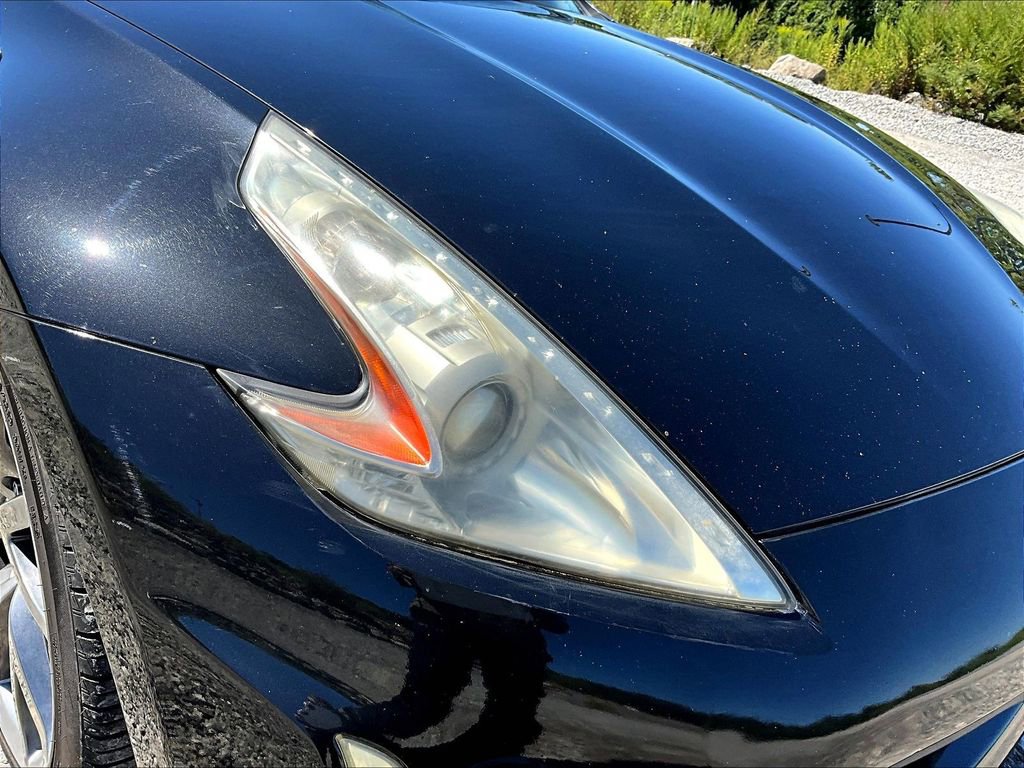 Used 2014 Nissan 370Z Touring w/ Sport Package image 25