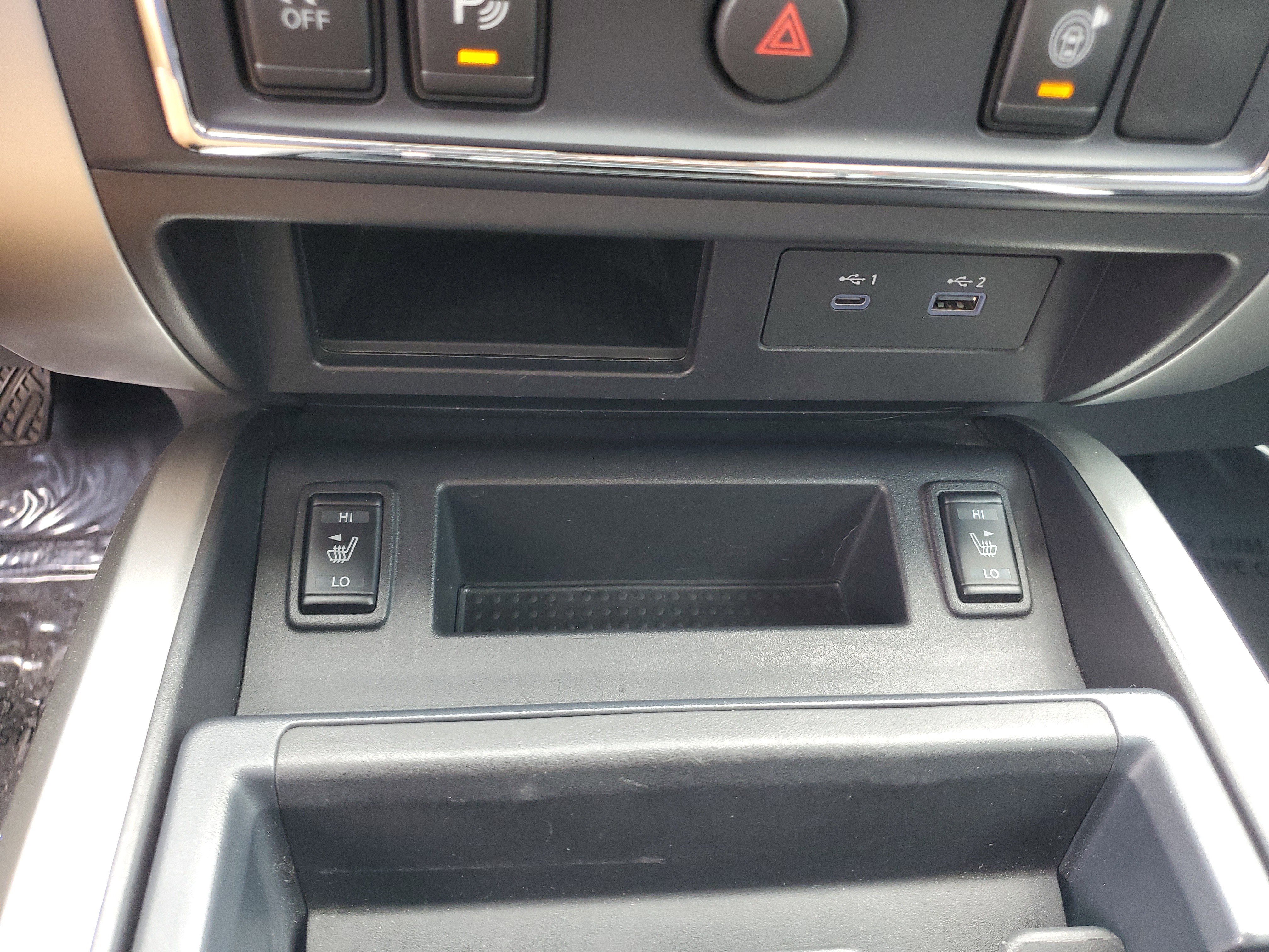 Used 2021 Nissan Titan SV w/ SV Convenience Package RWD image 25